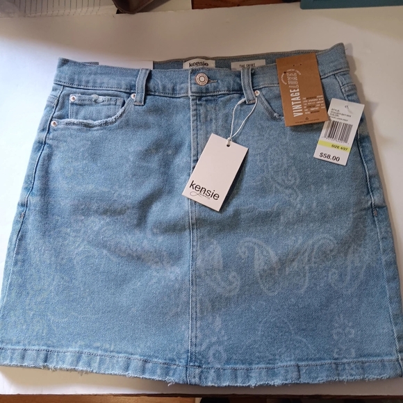 Kensie jeans miniskirt, size 4/27, paisley print, new with tags. - Picture 14 of 14